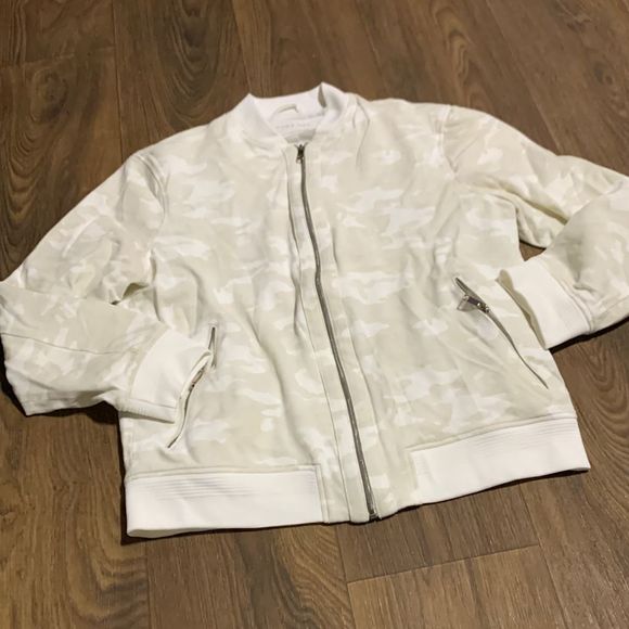 Zara Jackets & Coats Zara Mens Zip Bomber Jacket Neutral Army Print